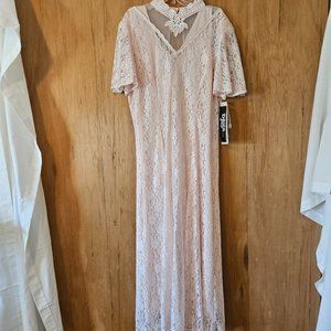 Vintage Dawn Joy Fashion - Peach Lace dress NWT Size 16